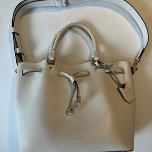 White Michael Kors Bucket Purse
